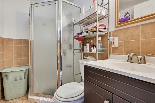 5913 Castana, Lakewood, CA 90712