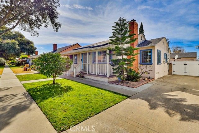 5913 Castana, Lakewood, CA 90712