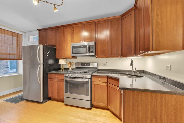 4700 N Campbell Avenue 2, Chicago, IL 60625