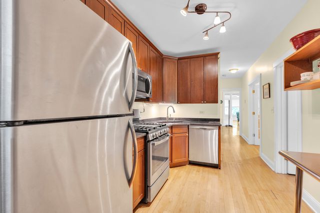 4700 N Campbell Avenue 2, Chicago, IL 60625
