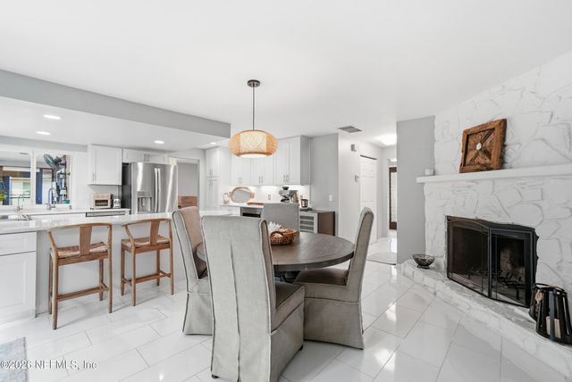 102 GRANADA Lane, Ponte Vedra Beach, FL 32082