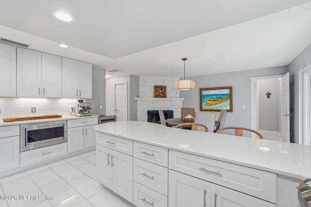 102 GRANADA Lane, Ponte Vedra Beach, FL 32082