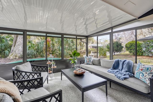 102 GRANADA Lane, Ponte Vedra Beach, FL 32082