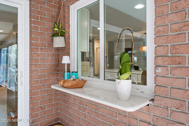 102 GRANADA Lane, Ponte Vedra Beach, FL 32082