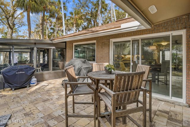 102 GRANADA Lane, Ponte Vedra Beach, FL 32082