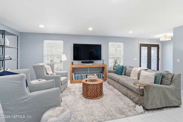 102 GRANADA Lane, Ponte Vedra Beach, FL 32082