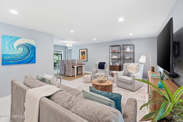 102 GRANADA Lane, Ponte Vedra Beach, FL 32082