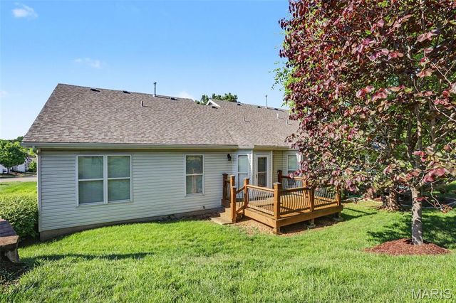 299 Arbor Place Lane, Manchester, MO 63088