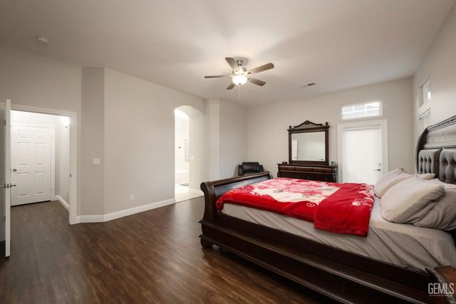 15520 Arabella Avenue, Bakersfield, CA 93314