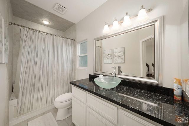 15520 Arabella Avenue, Bakersfield, CA 93314