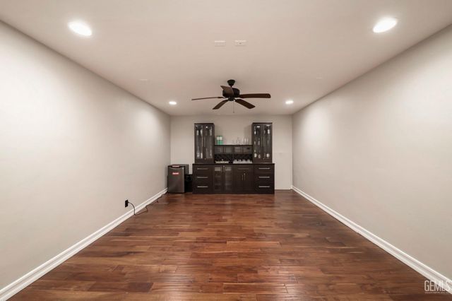 15520 Arabella Avenue, Bakersfield, CA 93314