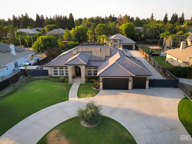 15520 Arabella Avenue, Bakersfield, CA 93314