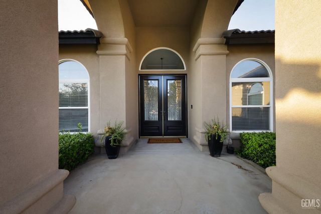 15520 Arabella Avenue, Bakersfield, CA 93314
