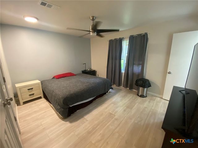 2701 Scott Boulevard, Temple, TX 76504