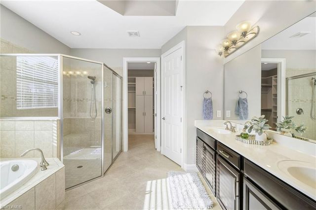 26141 Saint Michael LN, Bonita Springs, FL 34135