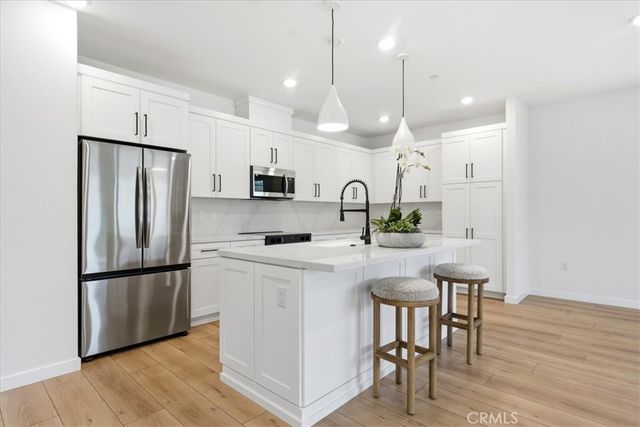 23720 Wilcox Drive, Newhall, CA 91321