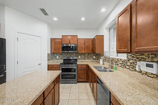 5821 S 35TH Place, Phoenix, AZ 85040