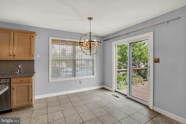 1 ONTARIO DR, Reading, PA 19608