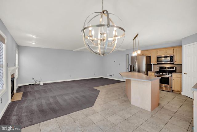 1 ONTARIO DR, Reading, PA 19608