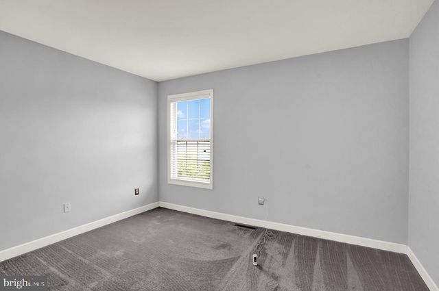 1 ONTARIO DR, Reading, PA 19608