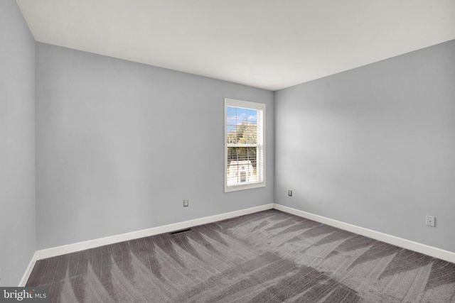 1 ONTARIO DR, Reading, PA 19608