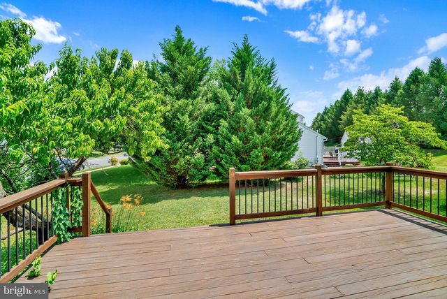 1 ONTARIO DR, Reading, PA 19608