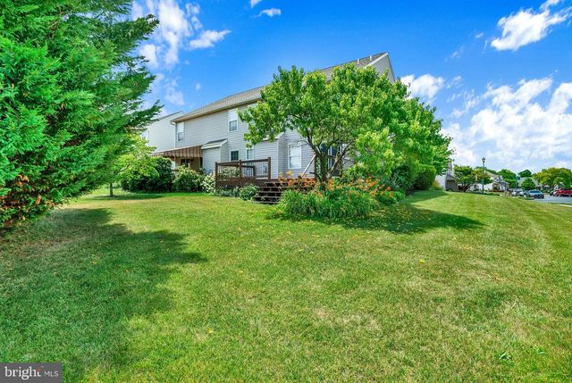 1 ONTARIO DR, Reading, PA 19608