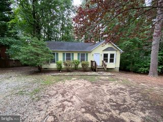 507 MONTGOMERY DR, Ruther Glen, VA 22546