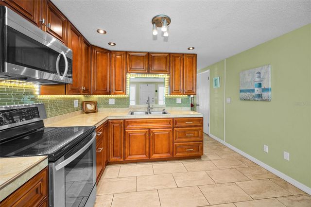 1000 CRANE COURT, Dunedin, FL 34698