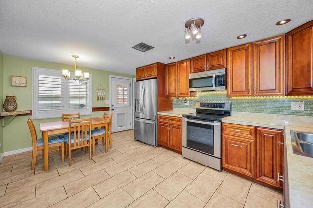 1000 CRANE COURT, Dunedin, FL 34698