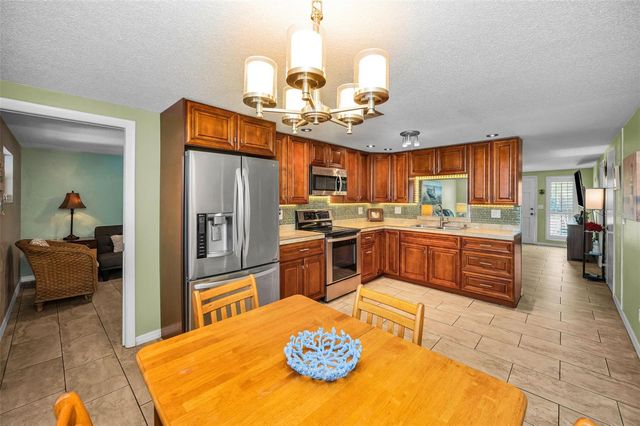 1000 CRANE COURT, Dunedin, FL 34698