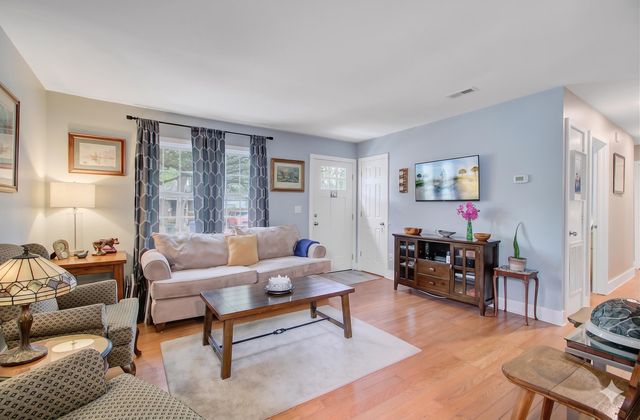 1531 Seacroft Road, Charleston, SC 29412