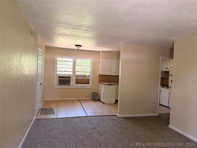 647 E 52nd Place N, Tulsa, OK 74126