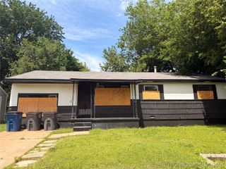 647 E 52nd Place N, Tulsa, OK 74126