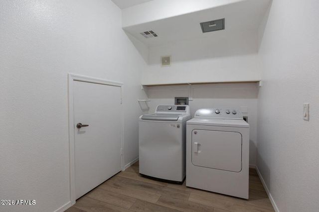 420 W 1st Street 211, Tempe, AZ 85281