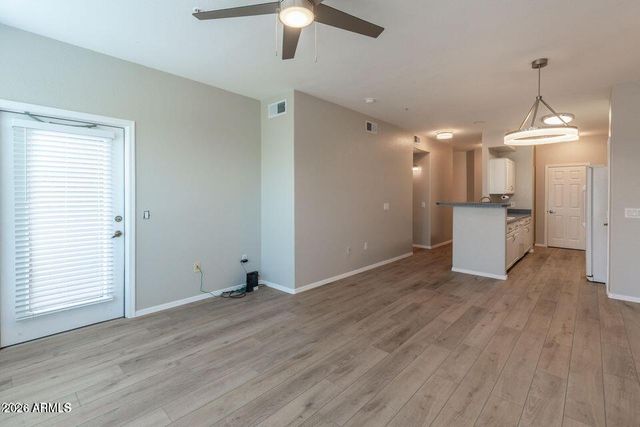 420 W 1st Street 211, Tempe, AZ 85281