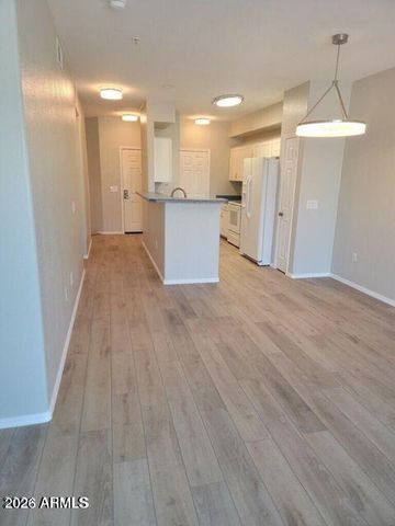 420 W 1st Street 211, Tempe, AZ 85281