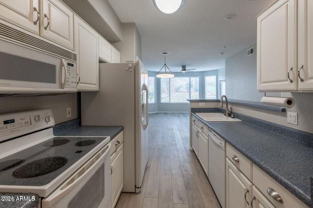 420 W 1st Street 211, Tempe, AZ 85281