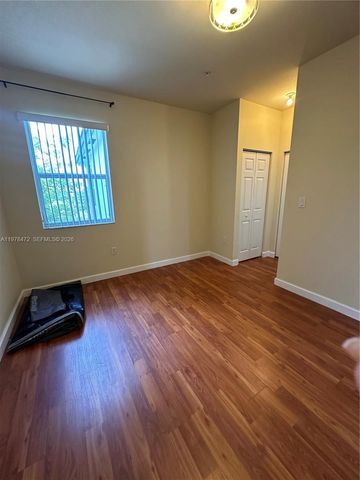 133 SE 28th Ter 8, Homestead, FL 33033