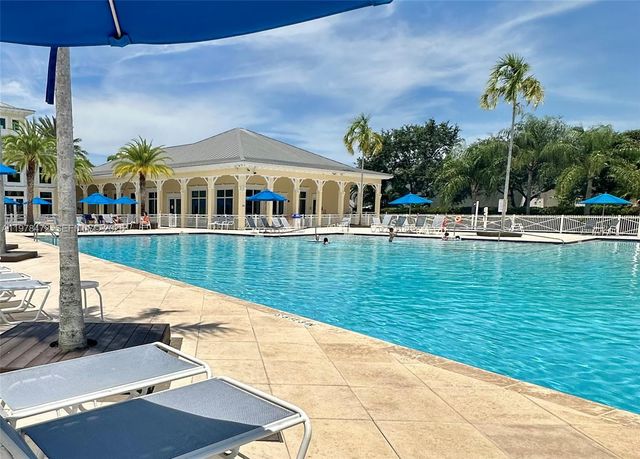 133 SE 28th Ter 8, Homestead, FL 33033