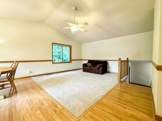 14790 40th Avenue N, Plymouth, MN 55446