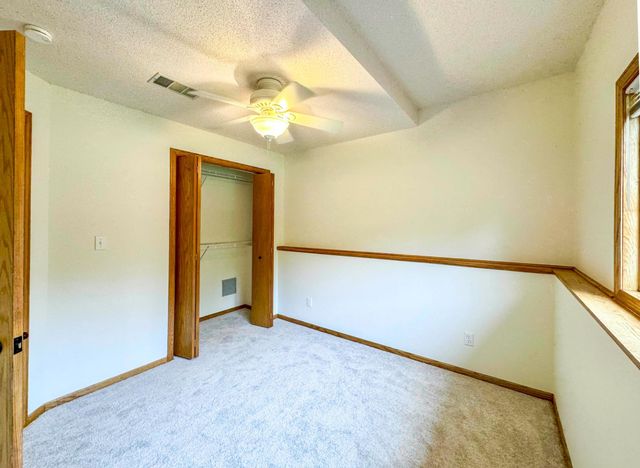 14790 40th Avenue N, Plymouth, MN 55446