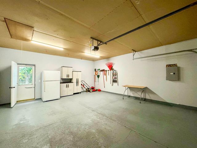 14790 40th Avenue N, Plymouth, MN 55446