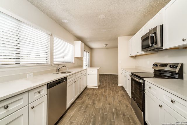 13331 Deer Falls, San Antonio, TX 78249