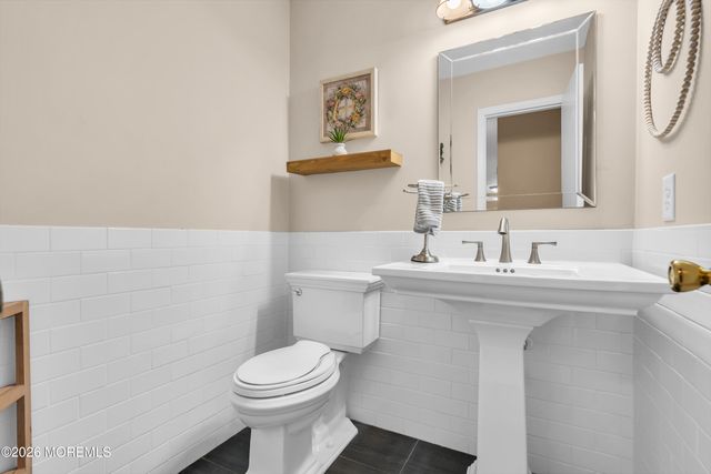 615 Dave Marion Road, Toms River, NJ 08753