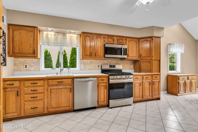 615 Dave Marion Road, Toms River, NJ 08753