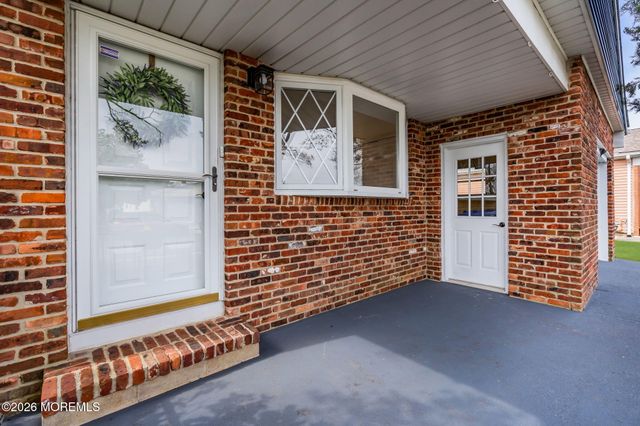 31 Vail Street, Toms River, NJ 08757