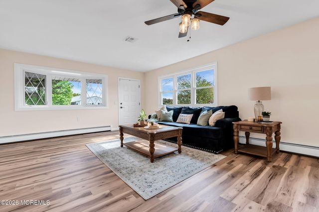 31 Vail Street, Toms River, NJ 08757