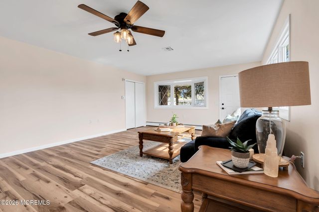 31 Vail Street, Toms River, NJ 08757