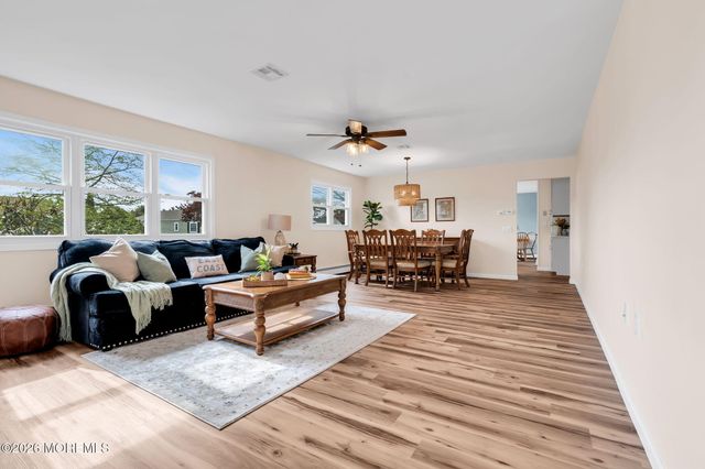 31 Vail Street, Toms River, NJ 08757